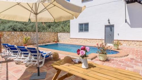 Alcaucin House | Sierra Tejeda - Casa del Valle Alcaucín by Ruralidays
