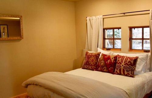 Lake Forest Cabin | Sierra View Bedroom · Private Cozy Lakeside Studio