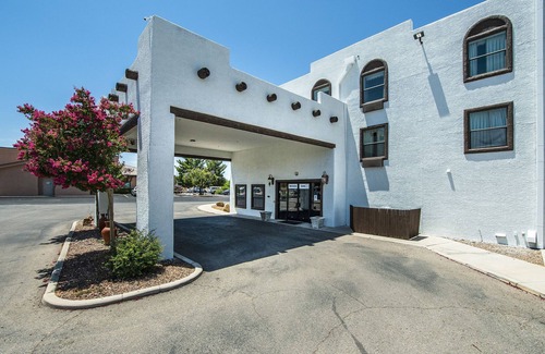 Sierra Vista Apartment | Sierra Vista 1bd Queen Economy