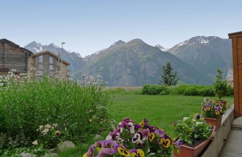 Graechen Apartment | Sierra Vista by Interhome