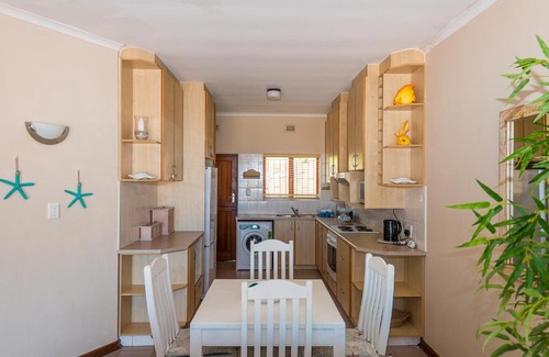 Shaka's Rock Apartment | Siesta 1