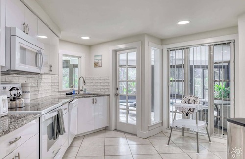 South Sarasota House | Siesta Key FL: Heated Pool, Beaches, Family Fun