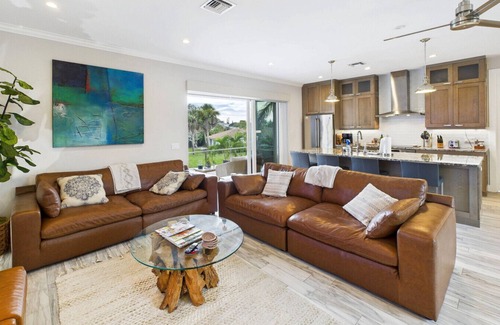 Siesta Key House | Siesta Sunsets | Tropical Getaway