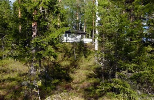 Orivesi Cabin | Silent meditation cottage for city persons