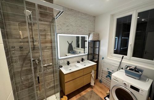 Hyeres City Centre Apartment | Silines