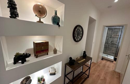 Hyeres City Centre Apartment | Silines