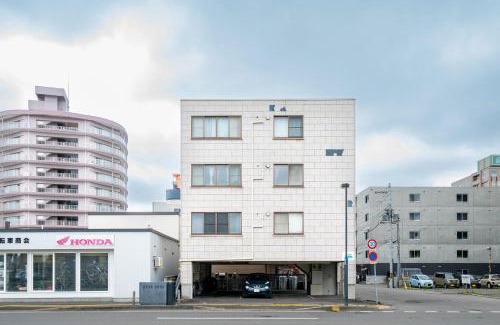 Chitose Apartment | Silk Court 403