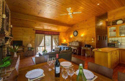 Pokolbin House | Silky Oak Cottage