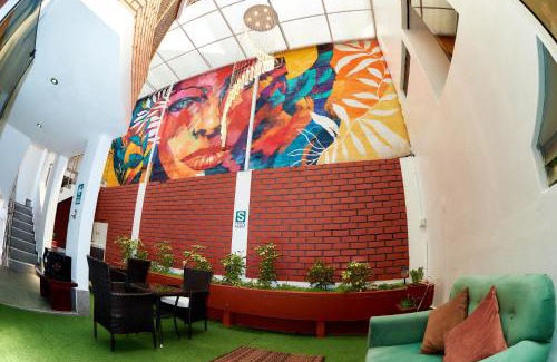 Cerro Colorado District Hotel | SILLARY HOSTAL Sede Cayma