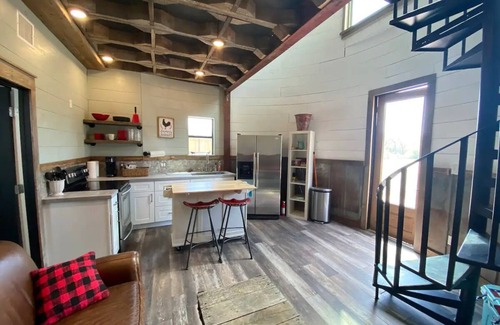 Rio Medina House | Silo #1 @ Medina River- summer Staycation!