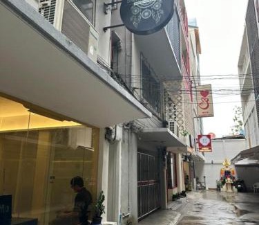 Silom Hostel | silom Dream catcher rainbow hostel