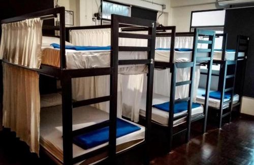 Silom Hostel | silom Dream catcher rainbow hostel