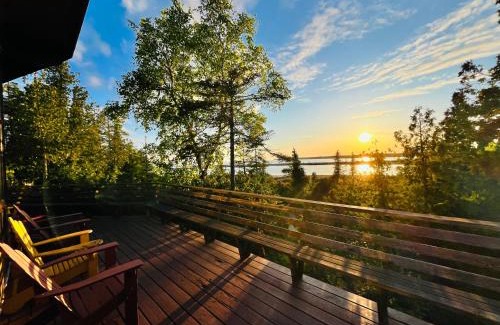 Tobermory House | Silver Birch Waterfront Cottage