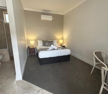 Broken Hill Hotel | Silver Haven Motor Inn