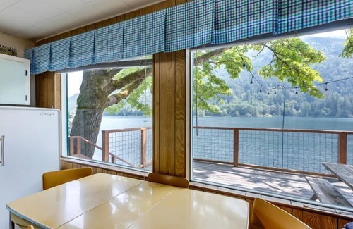 Maple Falls Cabin | 🏊‍♀️❤Silver Lake Cabin #24 - Lakefront - Private Dock - BBQ - Sleeps 4😎