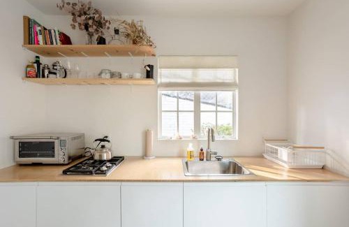 Silver Lake House | Silver Lake Views! The Hummingbird - Guest Suite