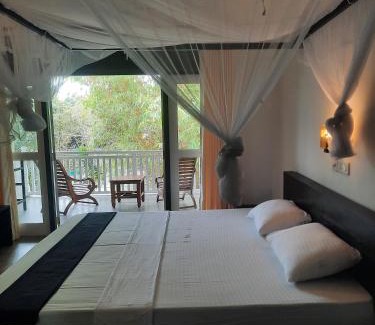 Balapitiya House | Silver Lake Villa & Boat Safari