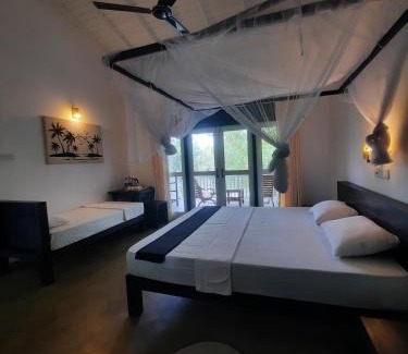 Balapitiya House | Silver Lake Villa & Boat Safari