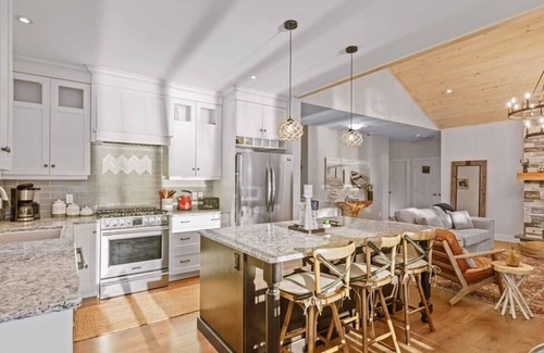 Seguin House | Silver Linings on Silver Lake