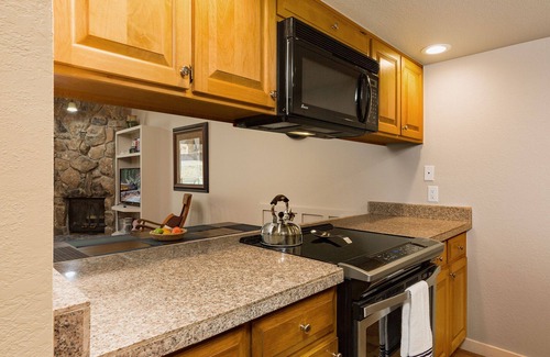Purgatory Condo | Silver Vista at Cascade (#364) | Near Ski w/Shuttle - Pool - End Unit - Deck