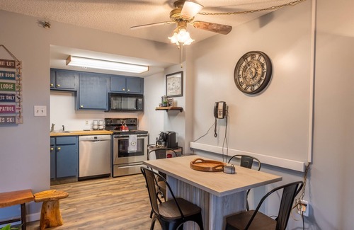 Snowshoe Condo | Silvercreek Lodge 1BR w/balcony, Mountain Escape