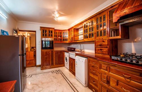 Aleo Apartment | Silverstone Mansions Cottages