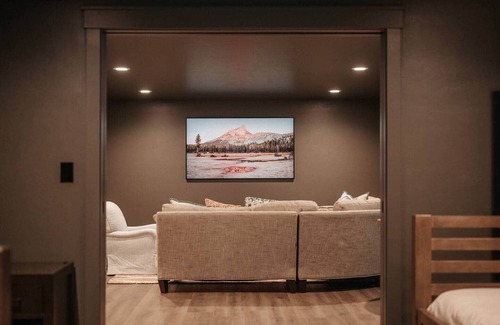 Silverton House | Silverton Summit Retreat
