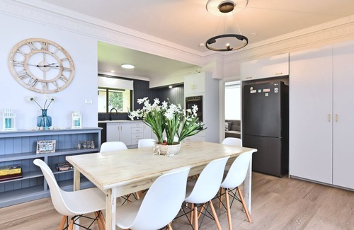 Silverwater House | Silverwater Serenity Shores Absolute Waterfront On The Lake