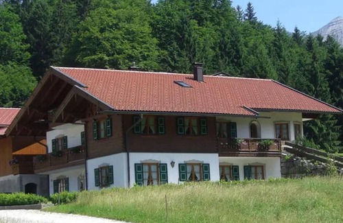 Wallgau Apartment | "Simetsberg", apartment, 2 bedrooms, shower and WC - Berghof