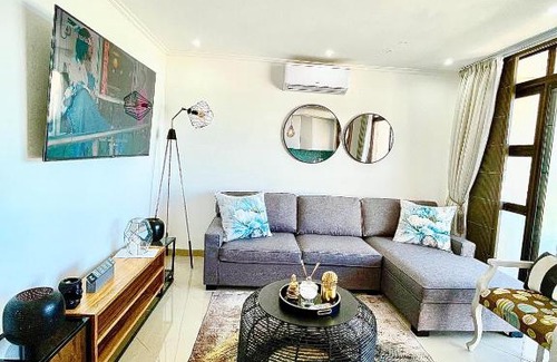 Manaba Beach Apartment | Simla Luxury Apartments 9