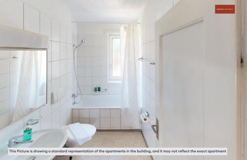 Albisrieden Apartment | Simple 1 Bed Apartment with Balcony