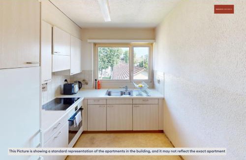 Albisrieden Apartment | Simple 1 Bed Apartment with Balcony