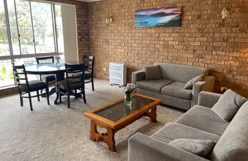 Merimbula Apartment | Simple, clean and tidy beach unit opposite the beach