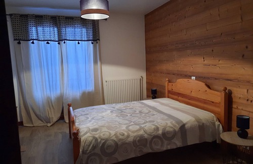 Feissons-sur-Salins House | Simple, comfortable village house