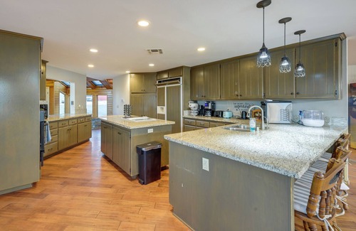 Keene House | ‘Simple Life Ranch’ w/Hot Tub & Sauna in Keene!