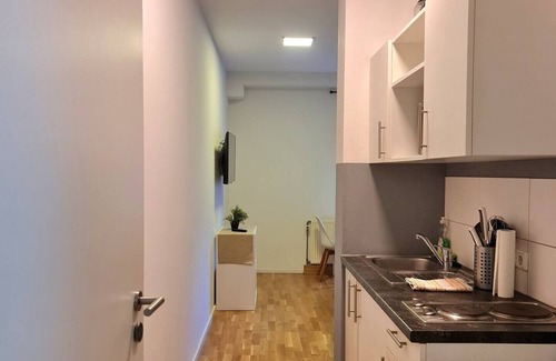 Karlsruhe City Centre Apartment | Simplex Apartments at Ludwigsplatz | suite three