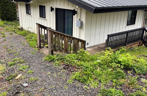 Bellingham House | Simply Lake Samish Solitude – Lakefront 2 BR / 2.5BA