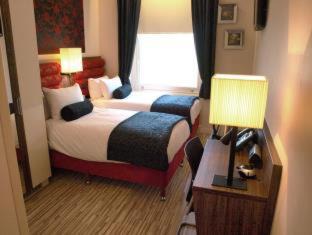 West Kensington Hotel | Simply Rooms & Suites