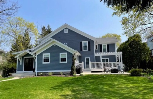 Lake Geneva House | Simply Stunning Home in DT Lake Geneva W/Game room!