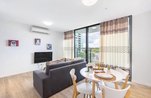 Hamilton Apartment | Simply stunning Riverside 1BR apt at Hamilton