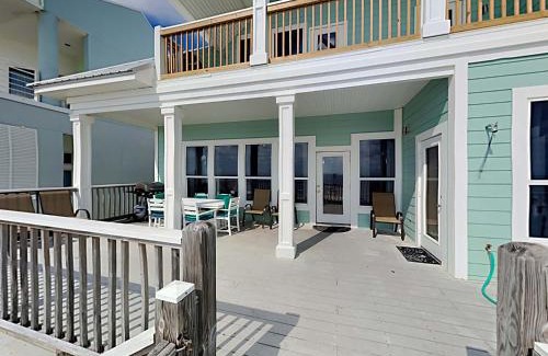 Crescent Beach House | Simply The Best