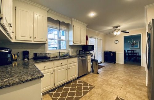 Simpsonville House | Simpsonville House 3B 2.5B Safe and Convenient