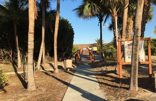 Palm Beach Shores House | Singer Island Townhouse Just Steps From The Beach
