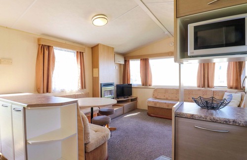 Clacton-on-Sea Cottage | SINGH LEITE & LUISA FAMILY CARAVAN, family friendly in St. Osyth