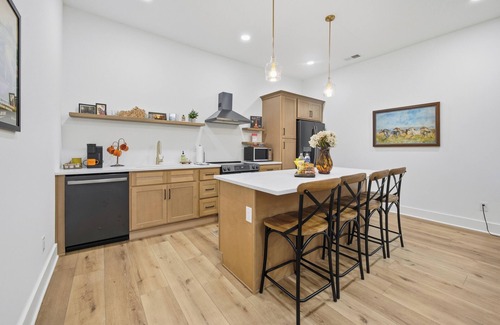 Lawrenceburg Apartment | Single Barrel at The Stable Reserve! 5 miles from 4Roses and Wild Turkey