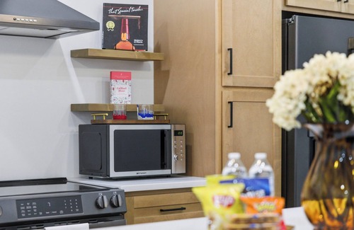 Lawrenceburg Apartment | Single Barrel at The Stable Reserve! 5 miles from 4Roses and Wild Turkey