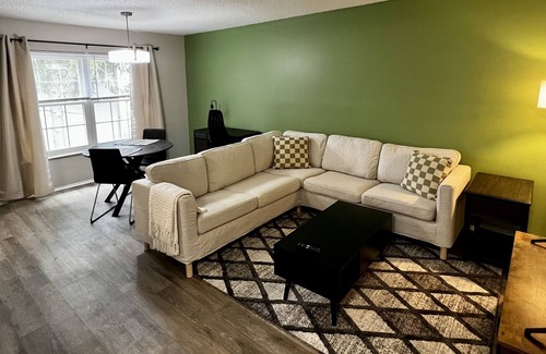 Northwest Columbus Apartment | Single Bedroom condo just 10 minutes from Downtown Columbus