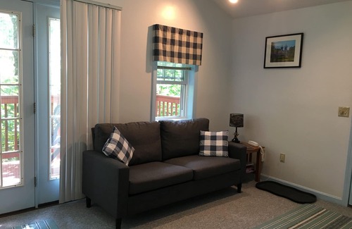 Norway Cottage | Single Bedroom Cottage with whirpool tub - Ross