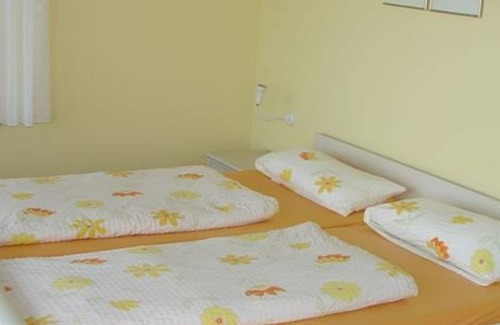 Gleiszellen-Gleishorbach Apartment | Single Room Shower / WC - Pension Henriette