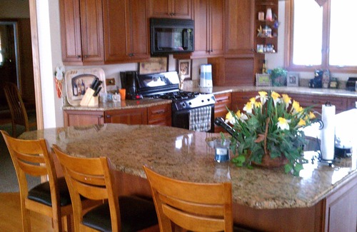 Lake Geneva House | Single Family 7 Bedroom 5 bath Lake House